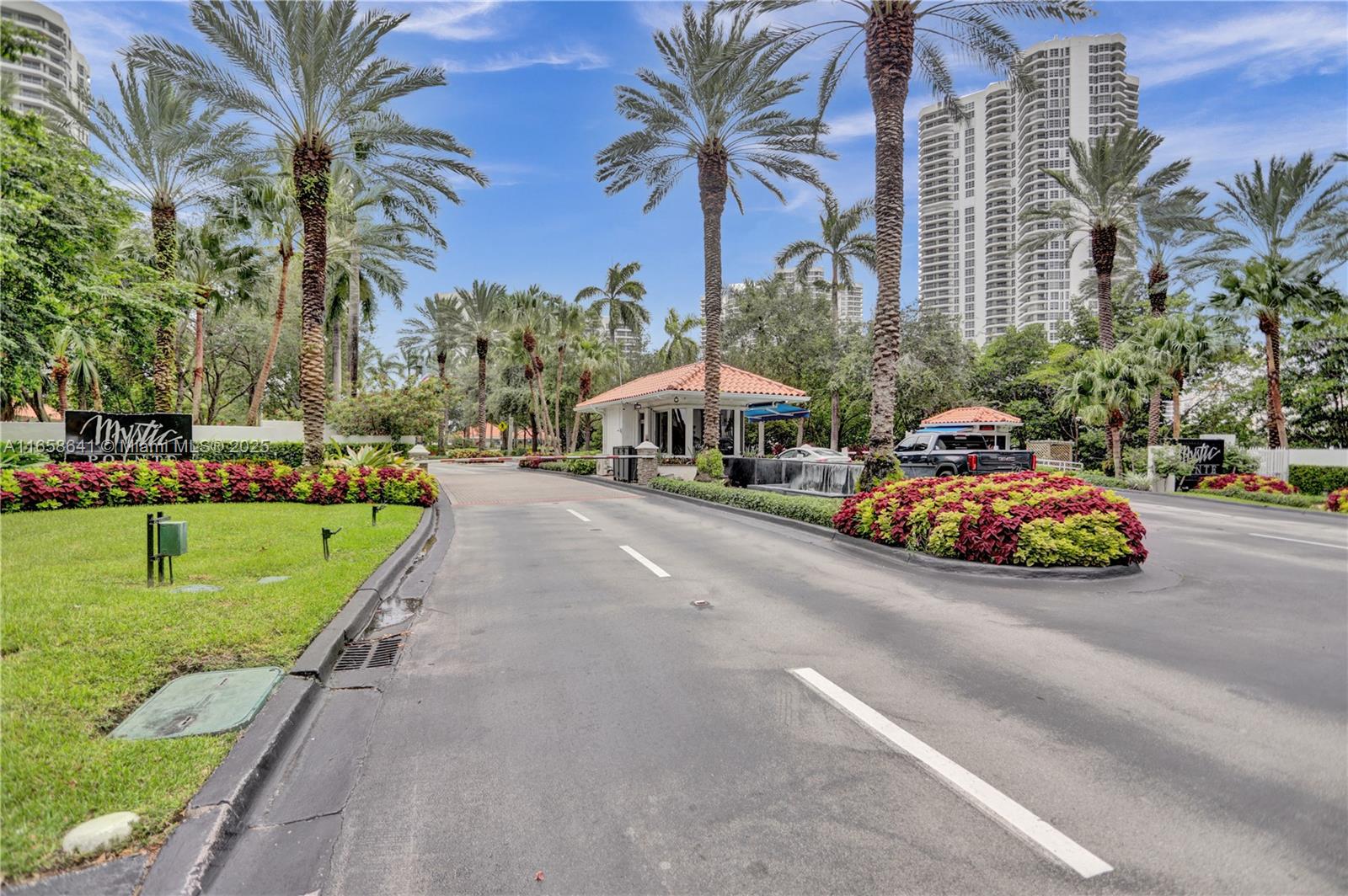 MYSTIC POINTE CONDO NO TH - Residential