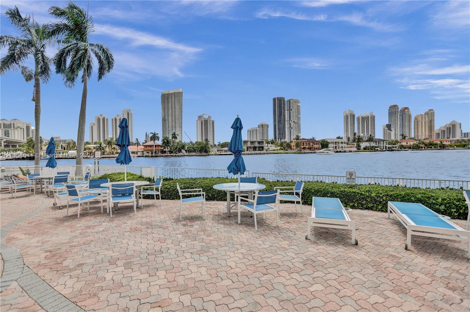 MYSTIC POINTE CONDO NO TH - Residential