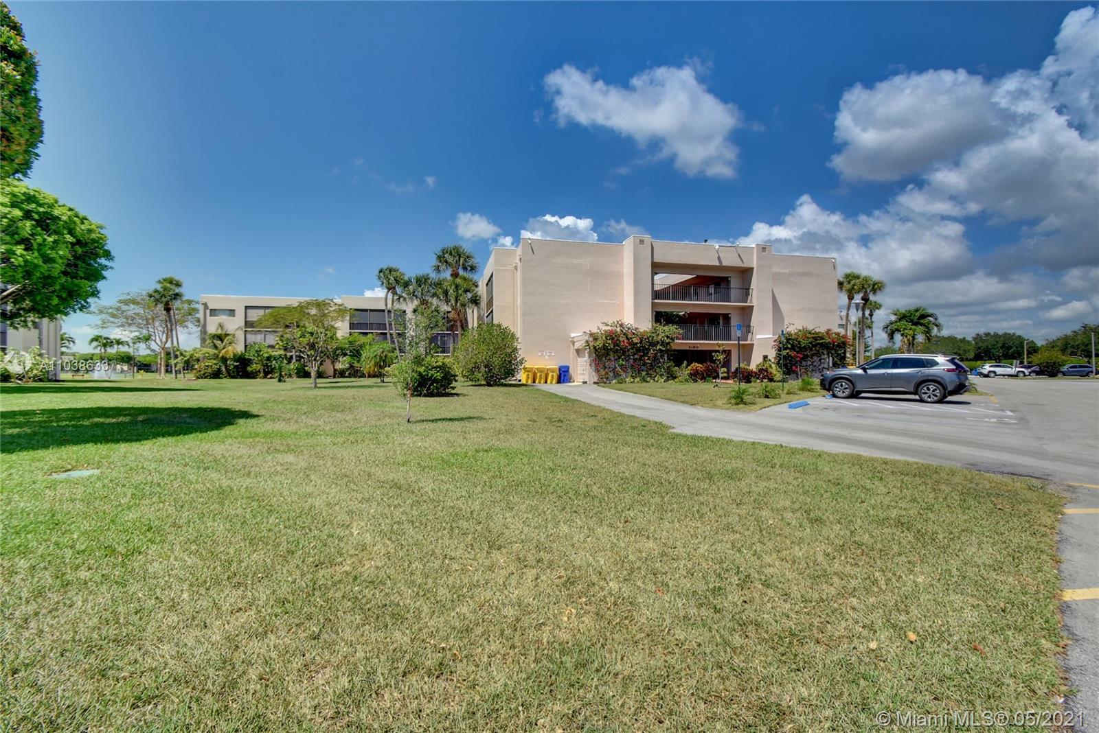 SEAGRAPE CONDO - Residential
