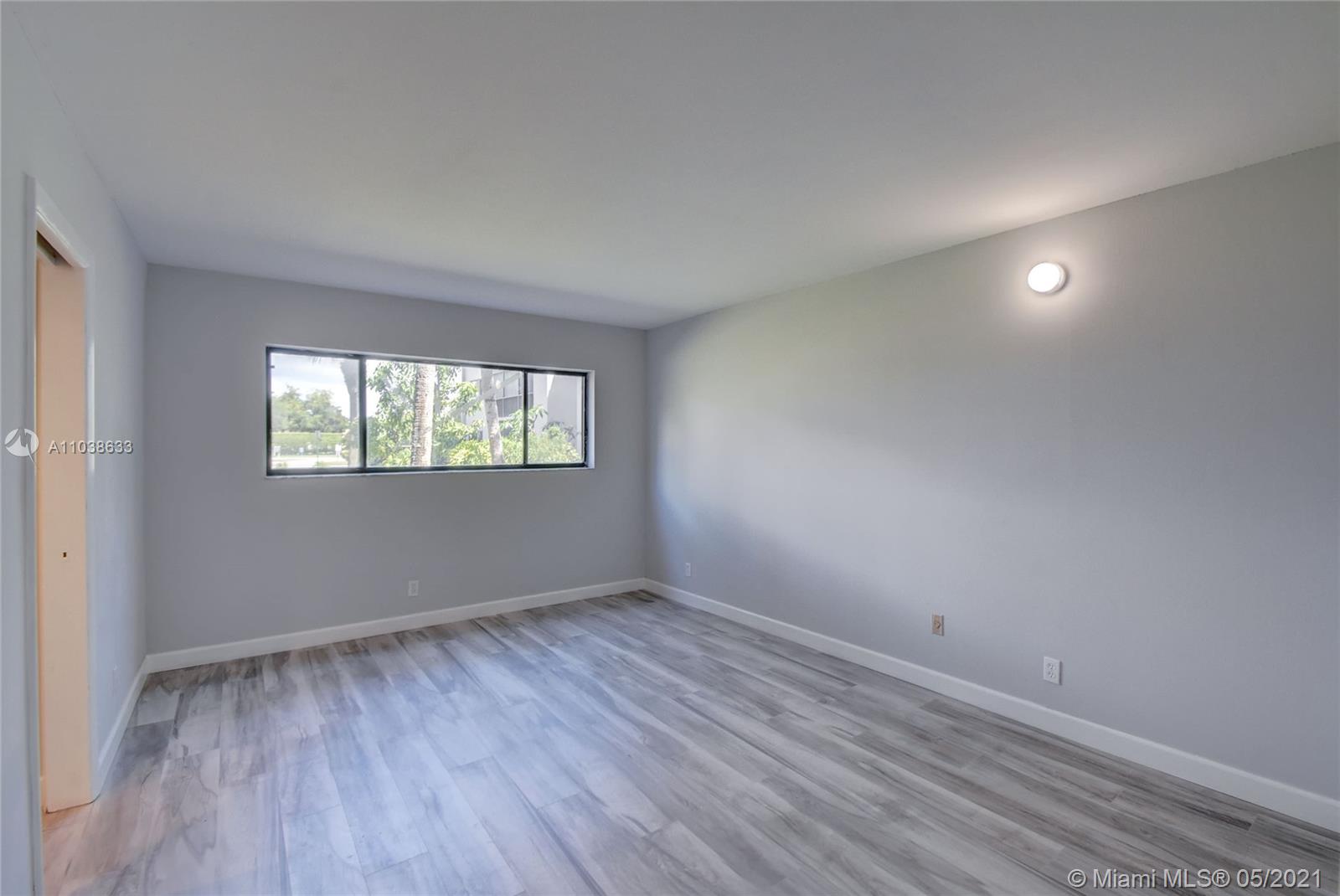 SEAGRAPE CONDO - Residential