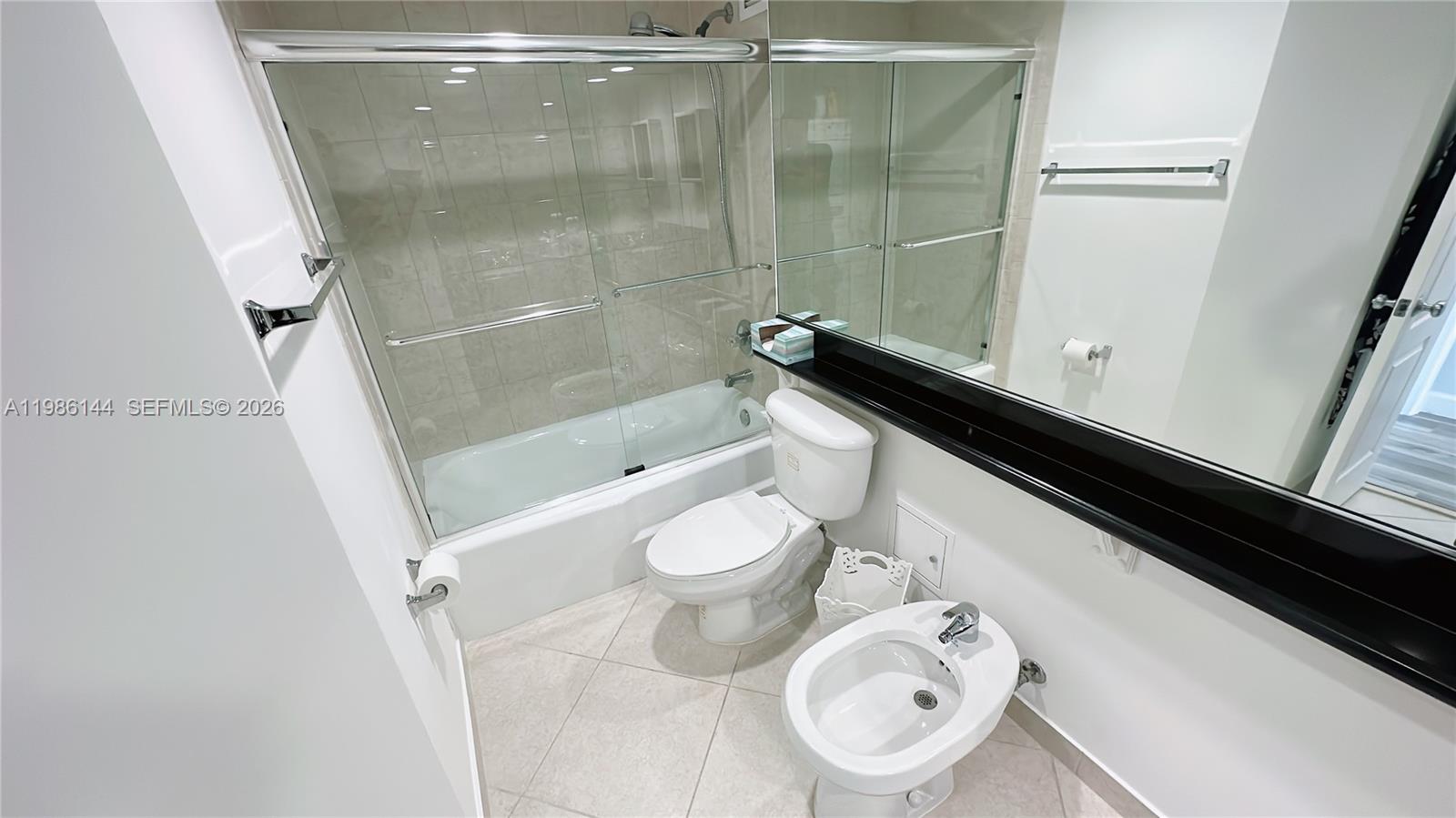 5600 CONDO - Residential Lease