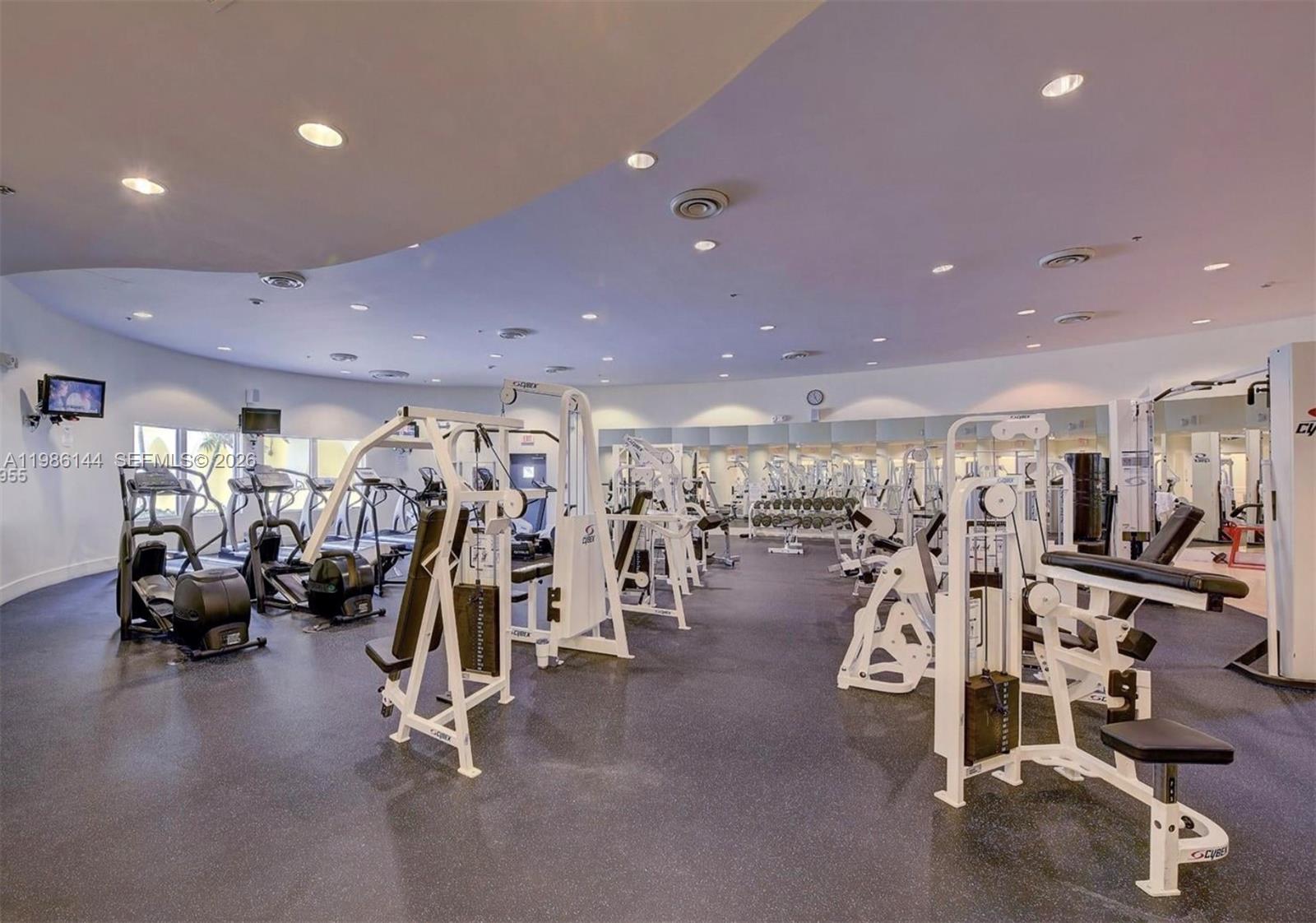 5600 CONDO - Residential Lease