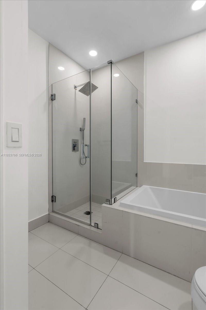 BRICKELL HEIGHTS EAST CON - Residential