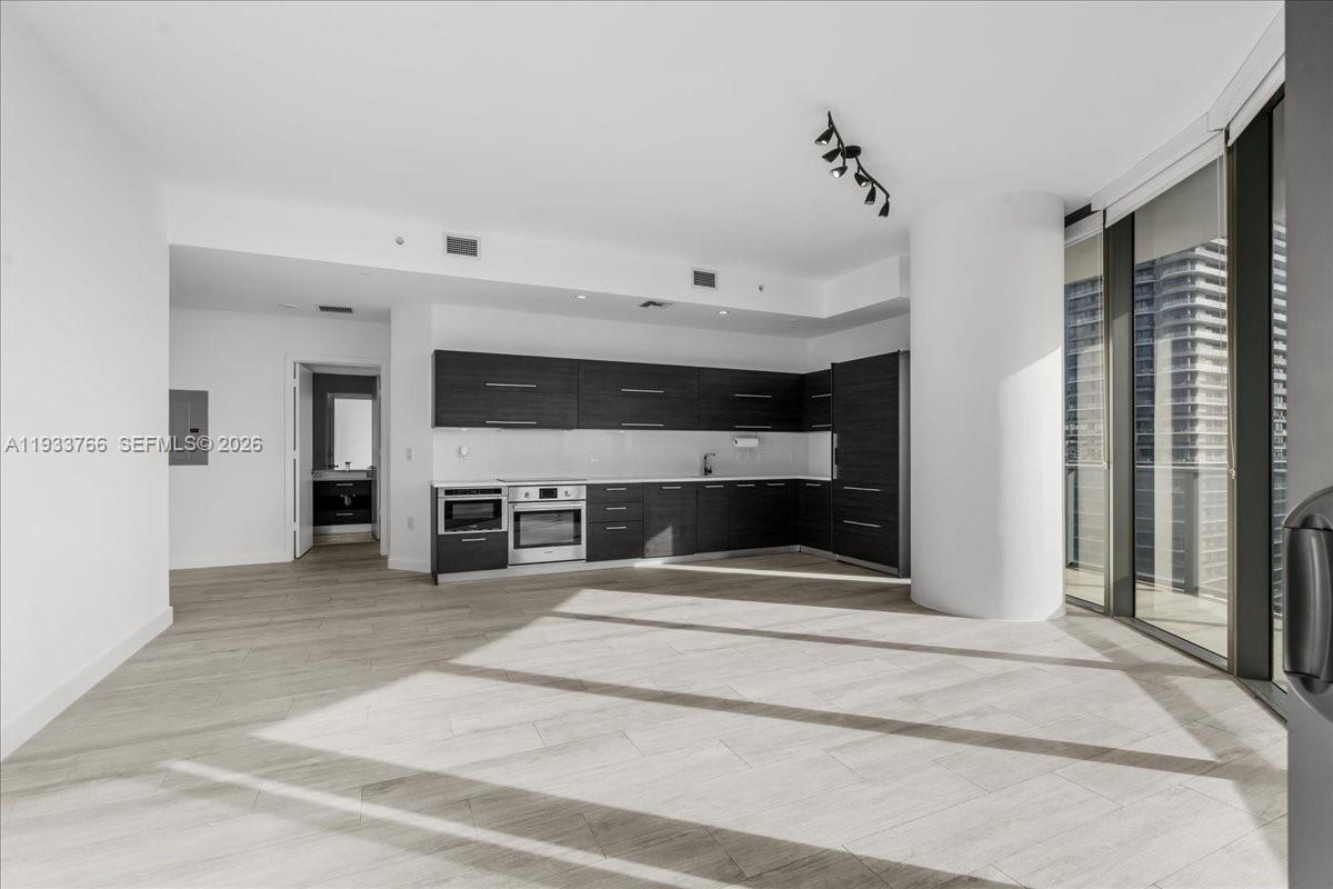 BRICKELL HEIGHTS EAST CON - Residential