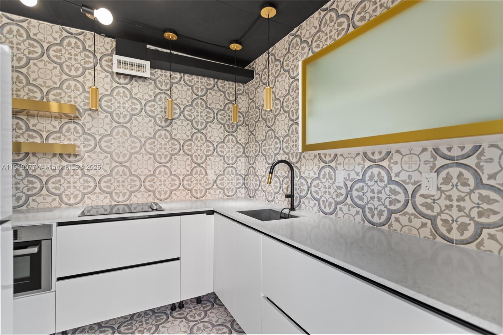 GOLDEN BAY TOWERS CO-OP - Residential