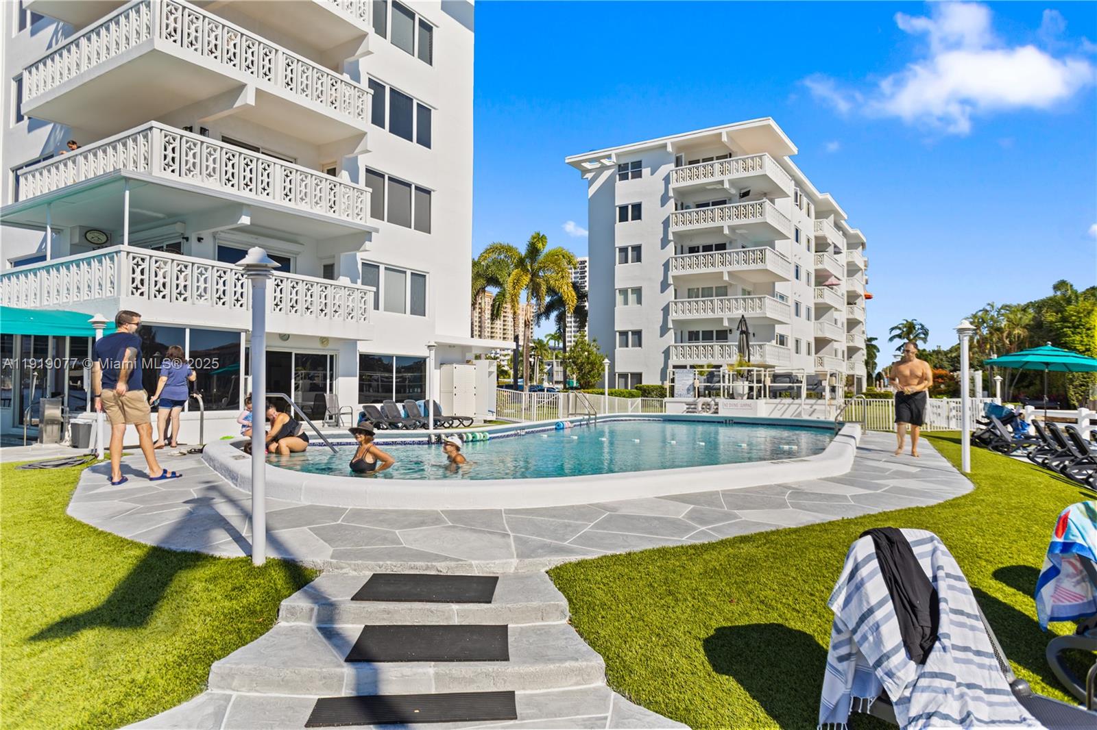 GOLDEN BAY TOWERS CO-OP - Residential