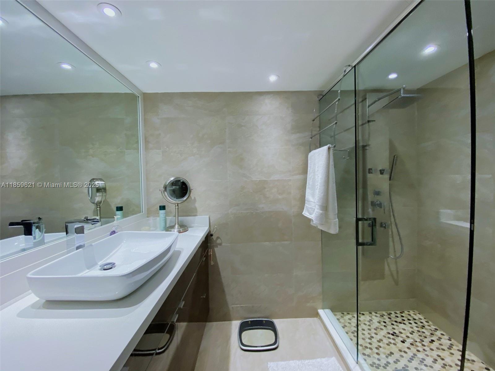 HARBOUR HOUSE - Residential Lease