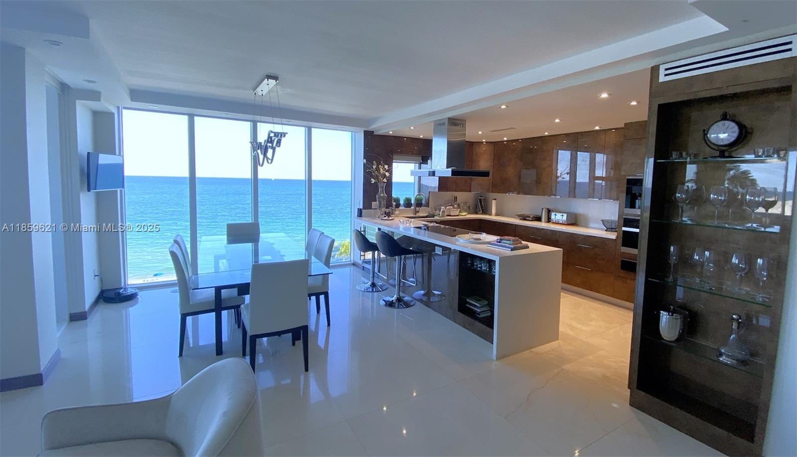 HARBOUR HOUSE - Residential Lease