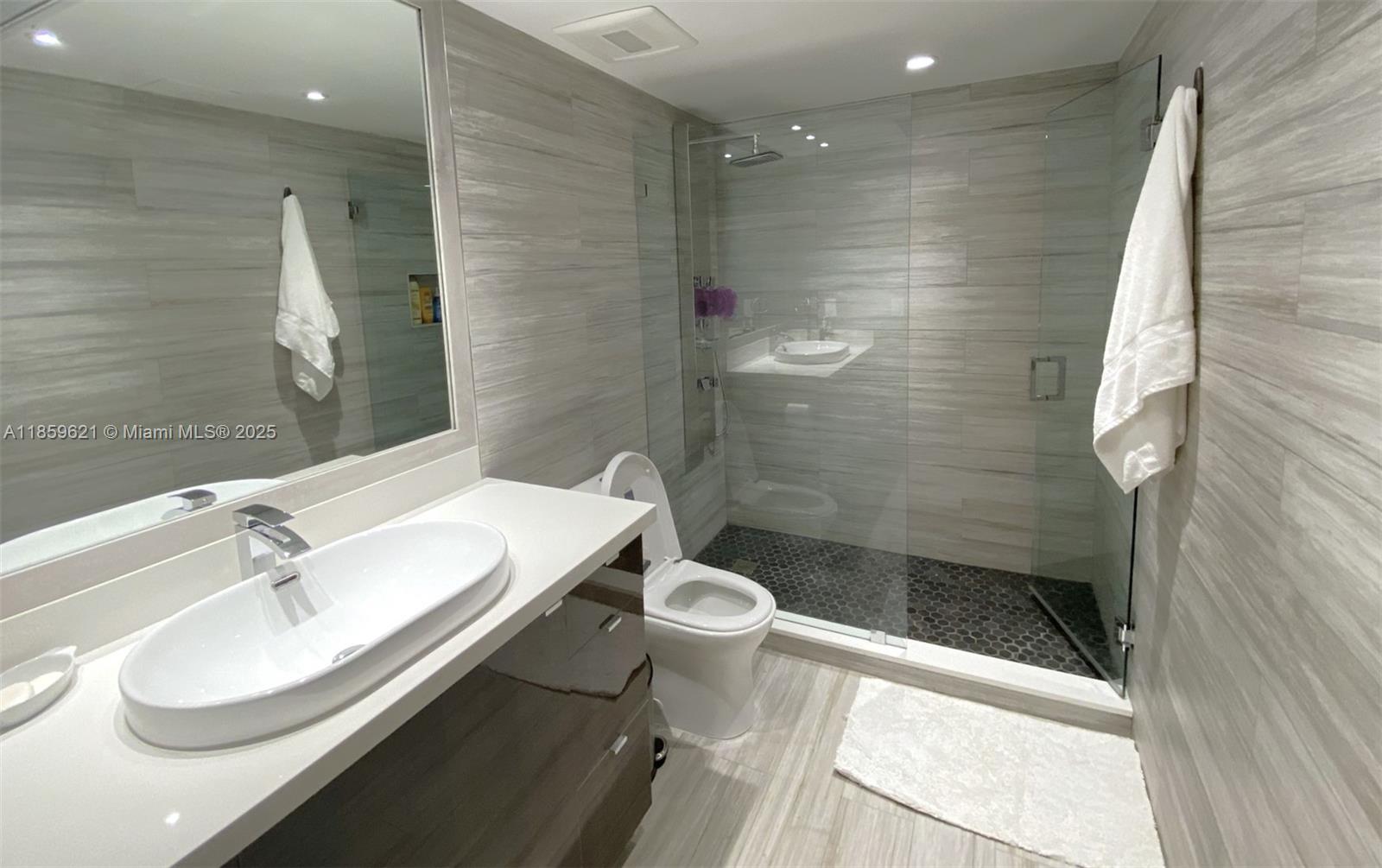 HARBOUR HOUSE - Residential Lease