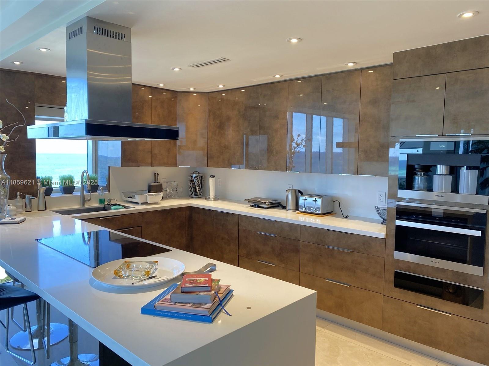 HARBOUR HOUSE - Residential Lease