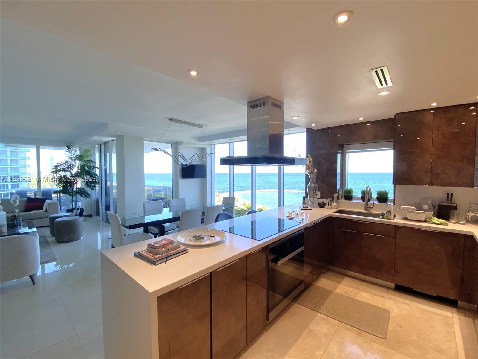 HARBOUR HOUSE - Residential Lease