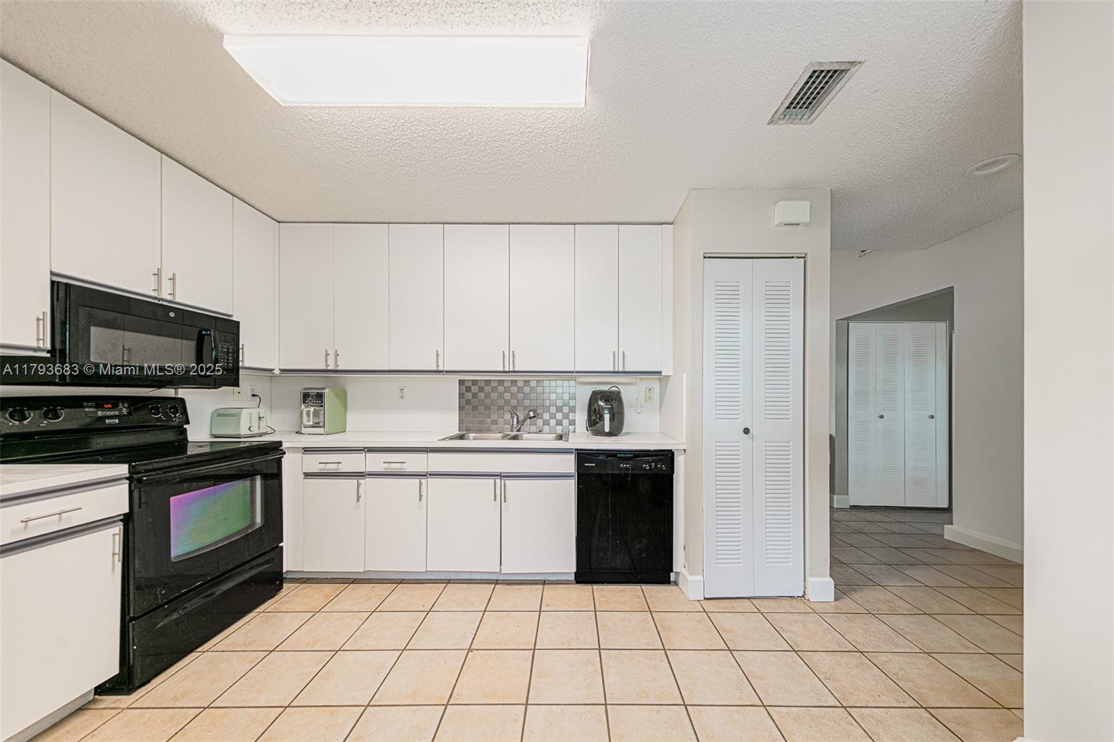 14700 SW 139th Ave 2-40