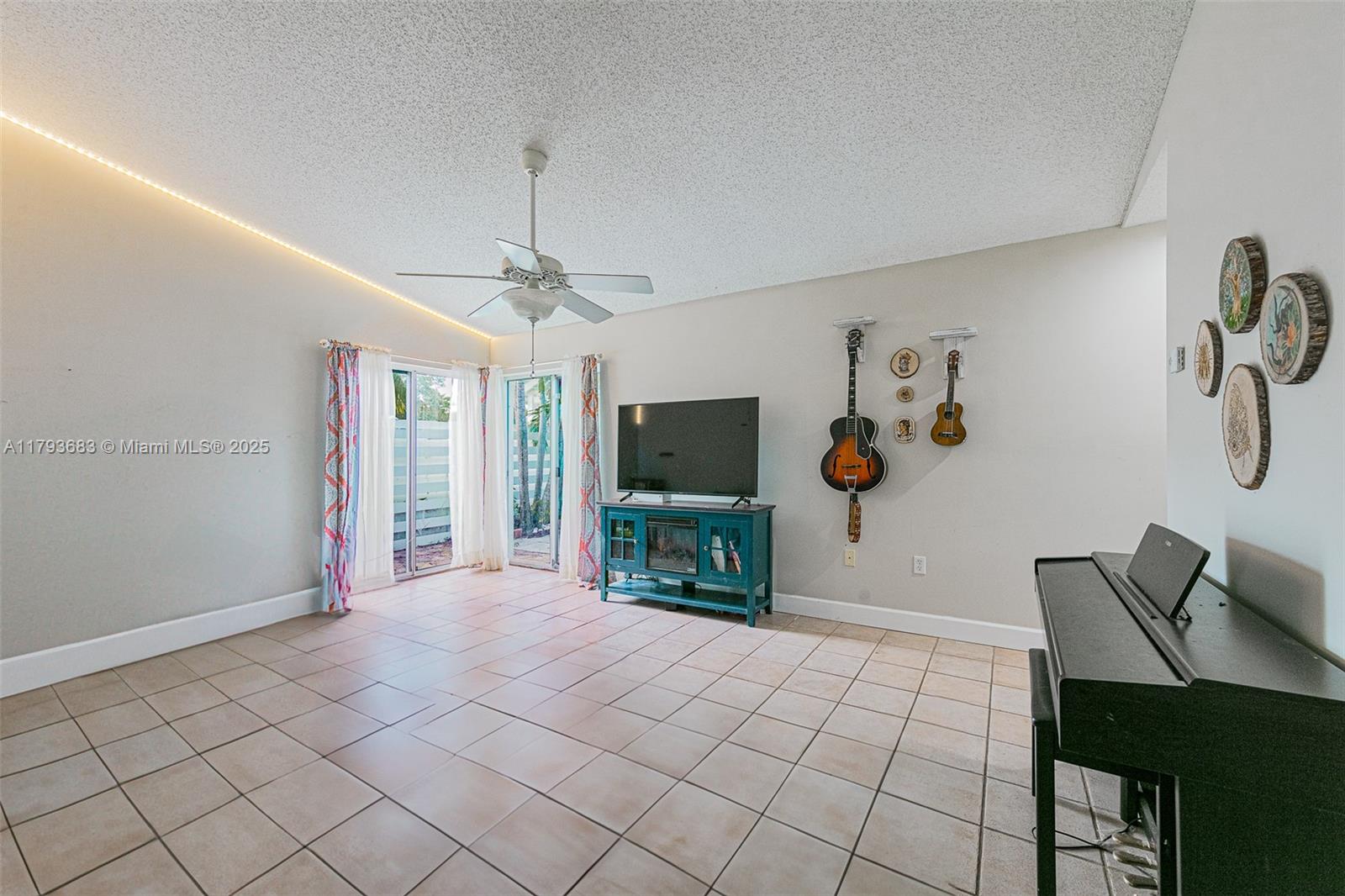 14700 SW 139th Ave 2-40