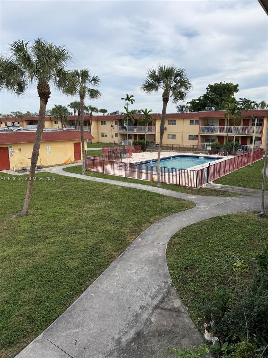 COURTYARDS AT CIMARRON CO - Residential