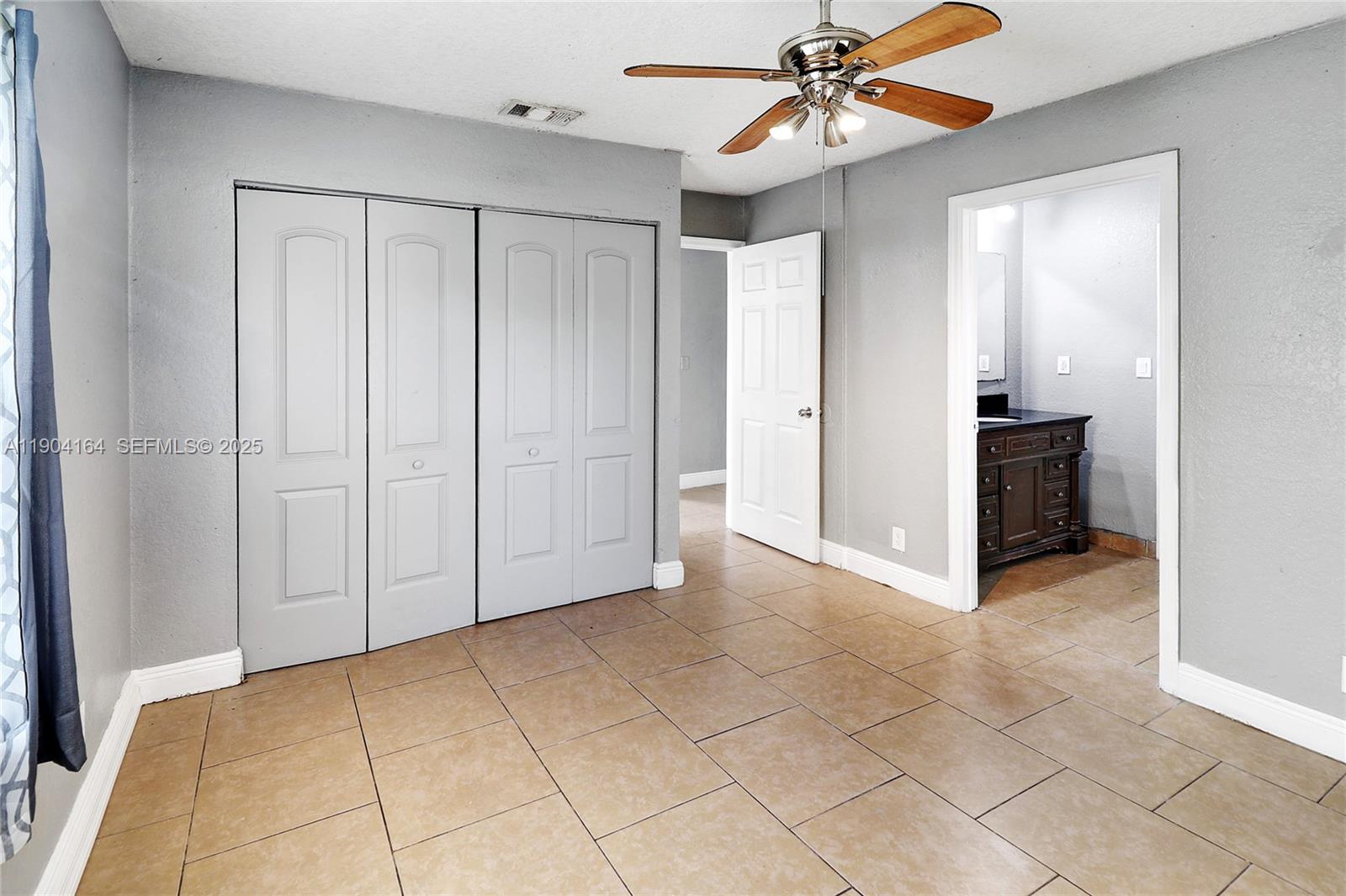 LAUDERDALE HOMESITES - Residential