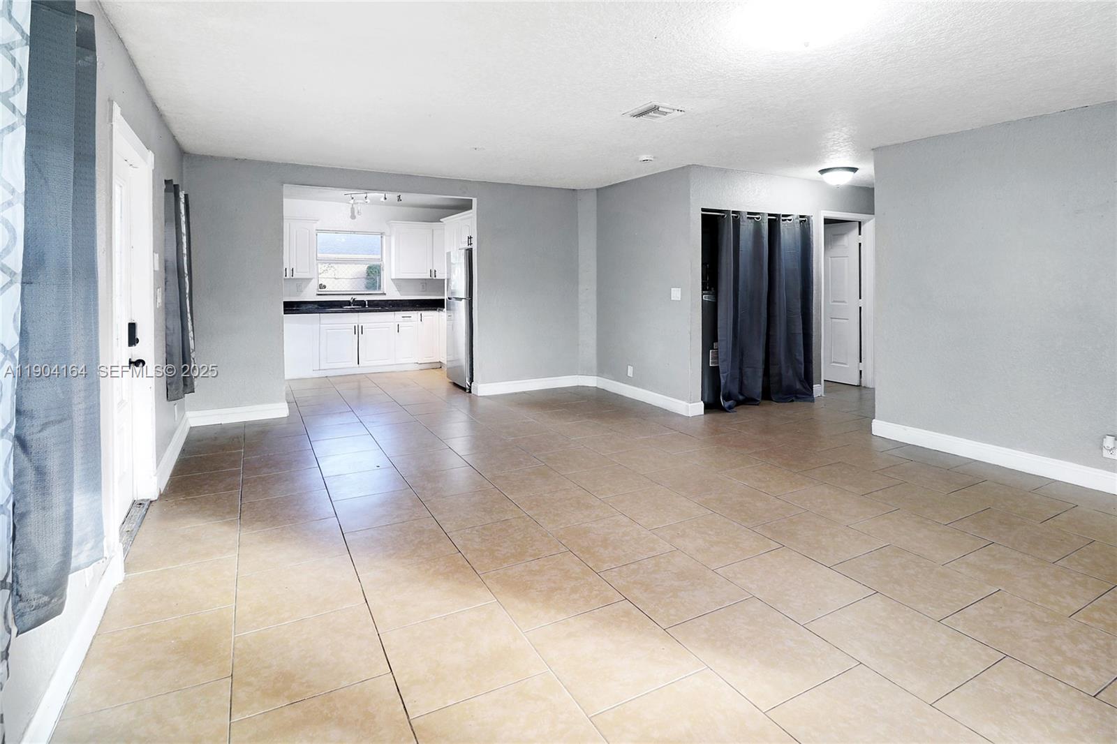 LAUDERDALE HOMESITES - Residential