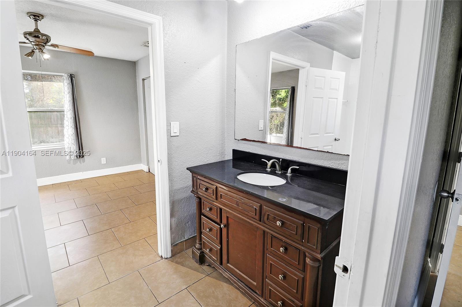 LAUDERDALE HOMESITES - Residential
