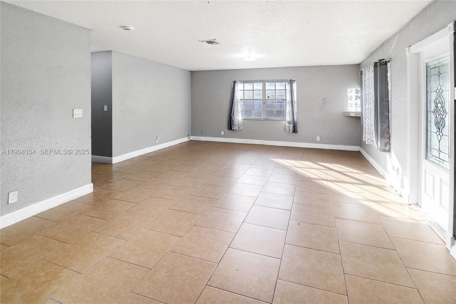 LAUDERDALE HOMESITES - Residential