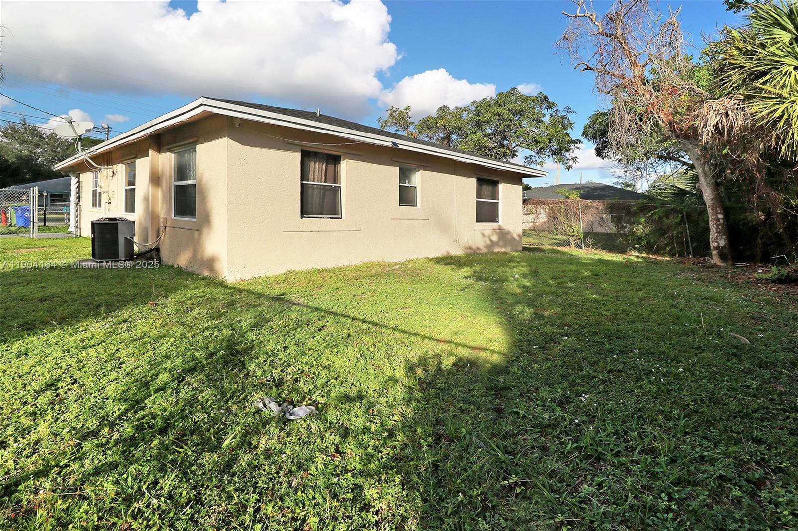 LAUDERDALE HOMESITES - Residential