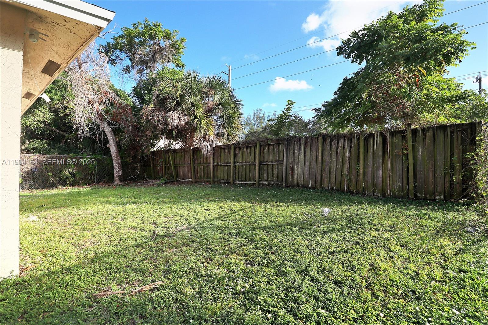 LAUDERDALE HOMESITES - Residential