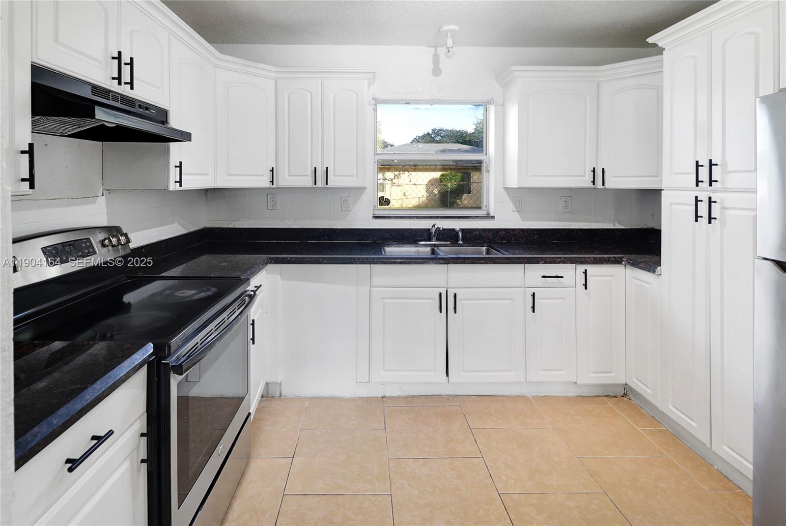 LAUDERDALE HOMESITES - Residential