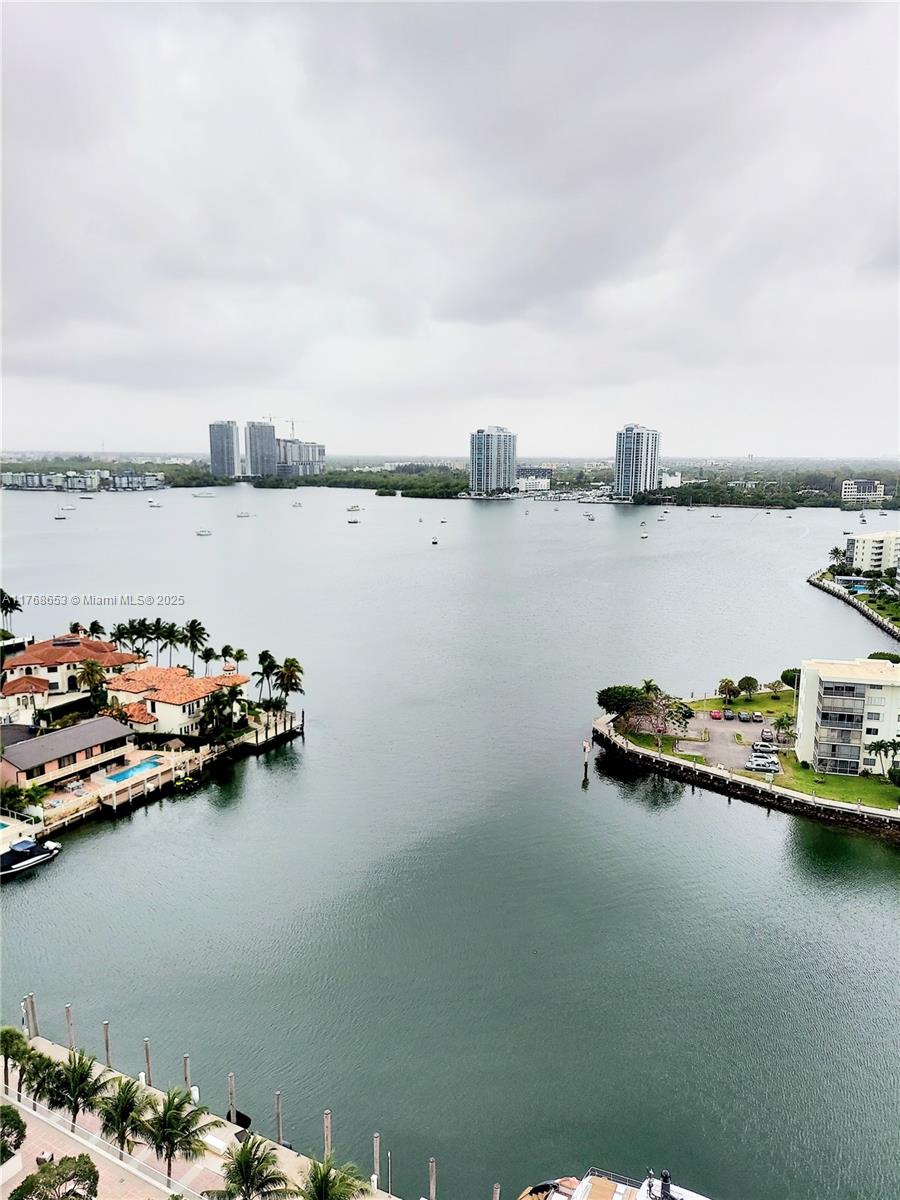 Rental Property at 1000 W Island Blvd 2002, Aventura, Miami-Dade County, Florida - Bedrooms: 3 
Bathrooms: 3  - $5,000 MO.