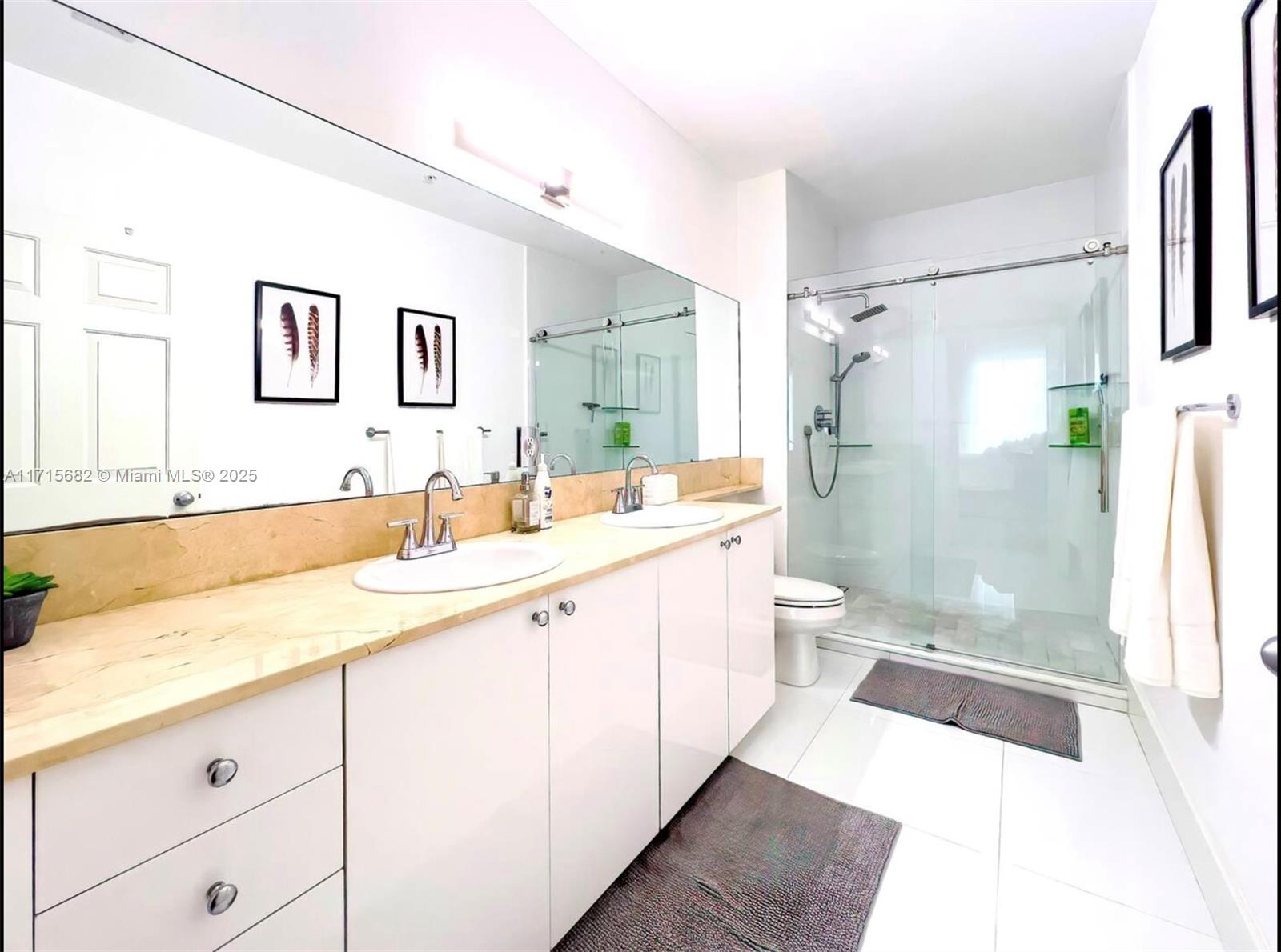 MOORINGS AT LANTANA CONDO - Residential Lease