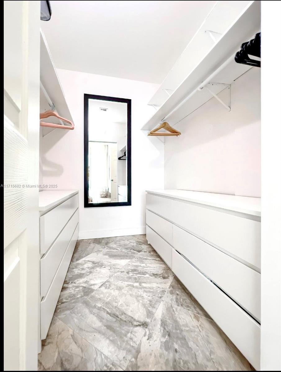 MOORINGS AT LANTANA CONDO - Residential Lease