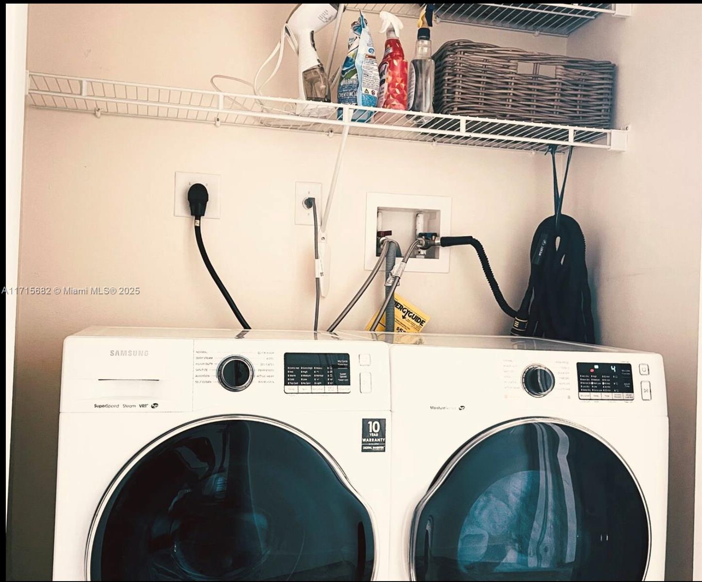 MOORINGS AT LANTANA CONDO - Residential Lease