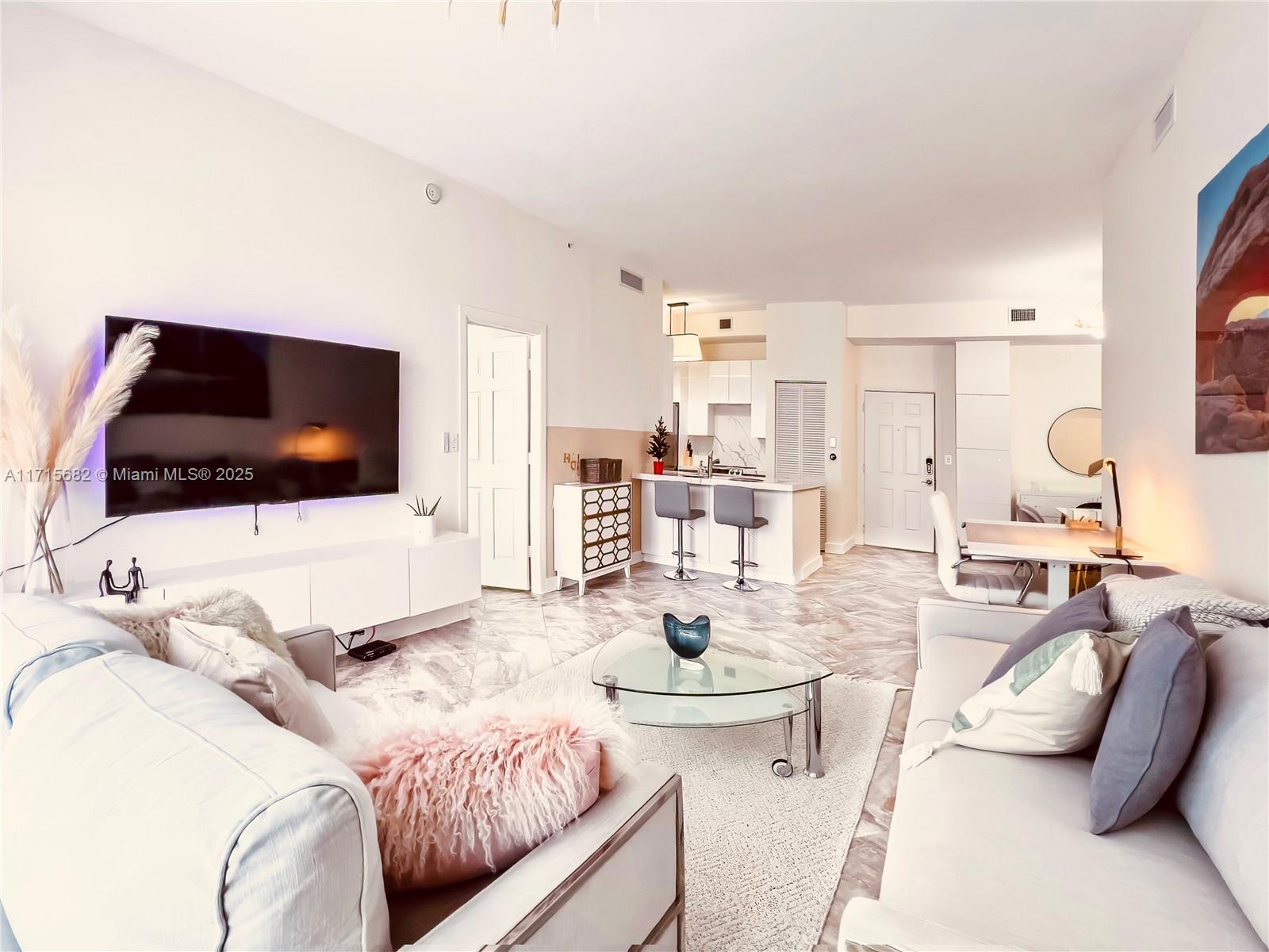 MOORINGS AT LANTANA CONDO - Residential Lease