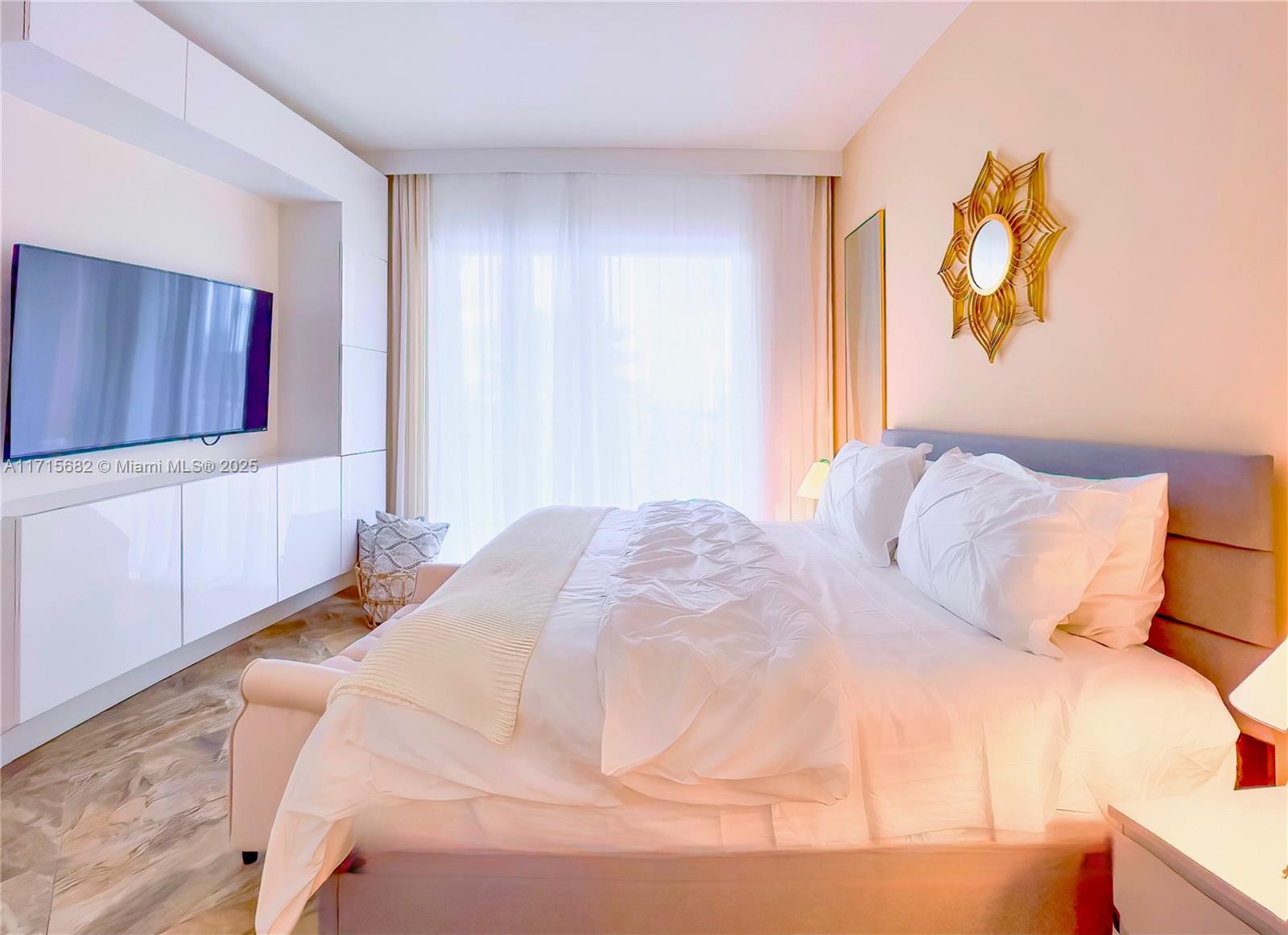 MOORINGS AT LANTANA CONDO - Residential Lease