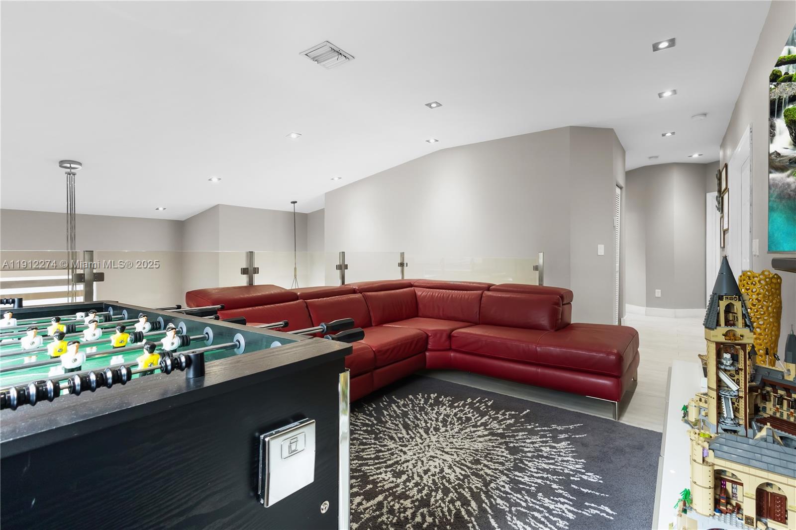 DORAL ISLES CAYMAN - Residential