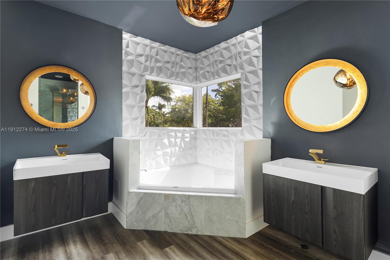 DORAL ISLES CAYMAN - Residential