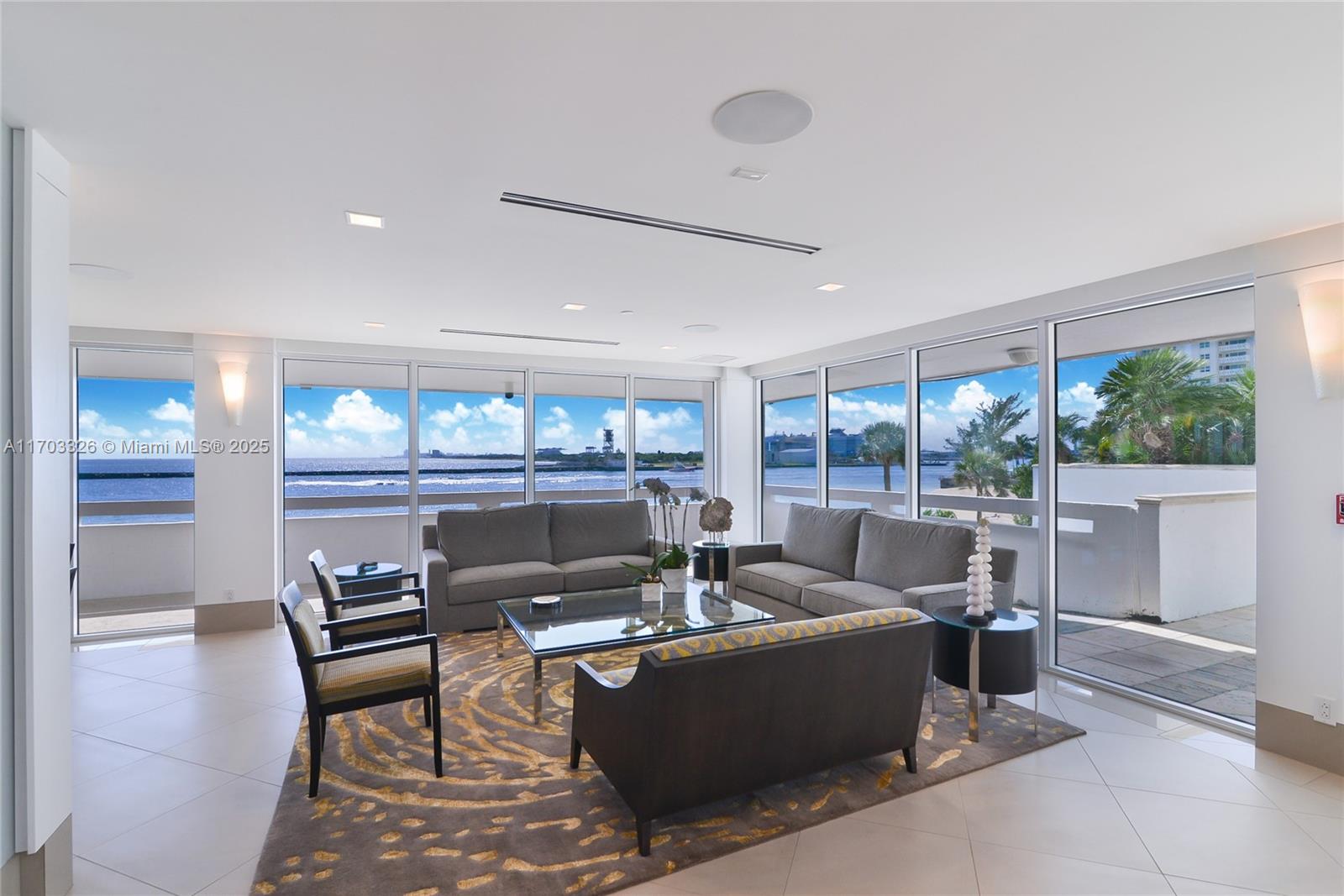 POINT OF AMERICAS II - Residential