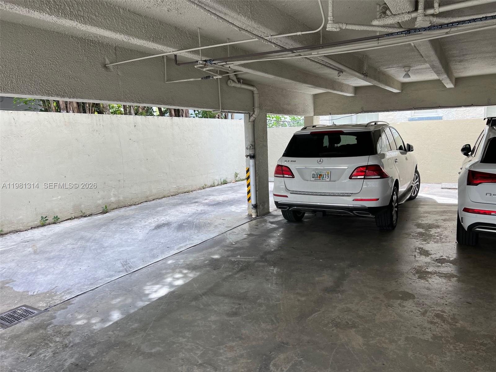 MERIDIAN PLAZA ASSOC COND - Residential Lease