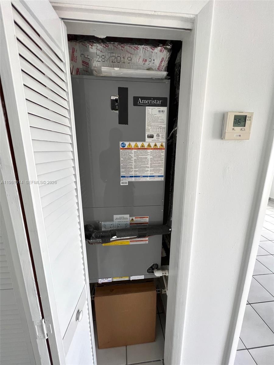 MERIDIAN PLAZA ASSOC COND - Residential Lease