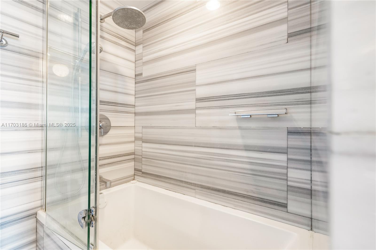 INFINITY AT BRICKELL COND - Residential