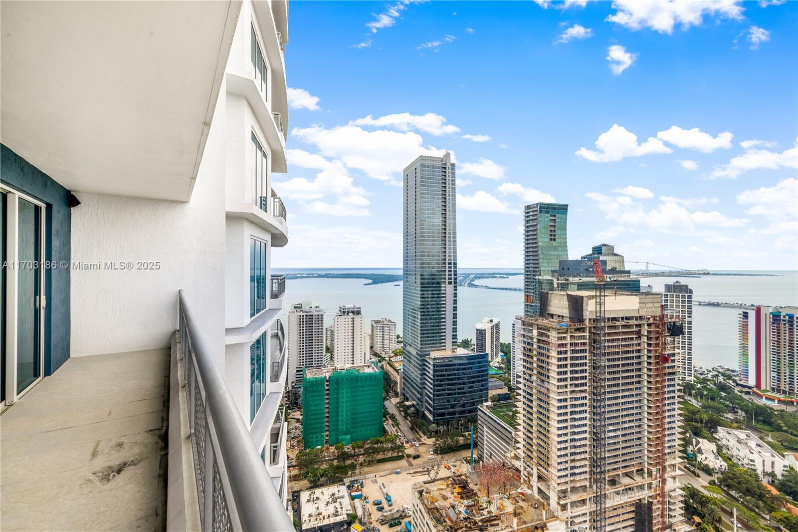 INFINITY AT BRICKELL COND - Residential