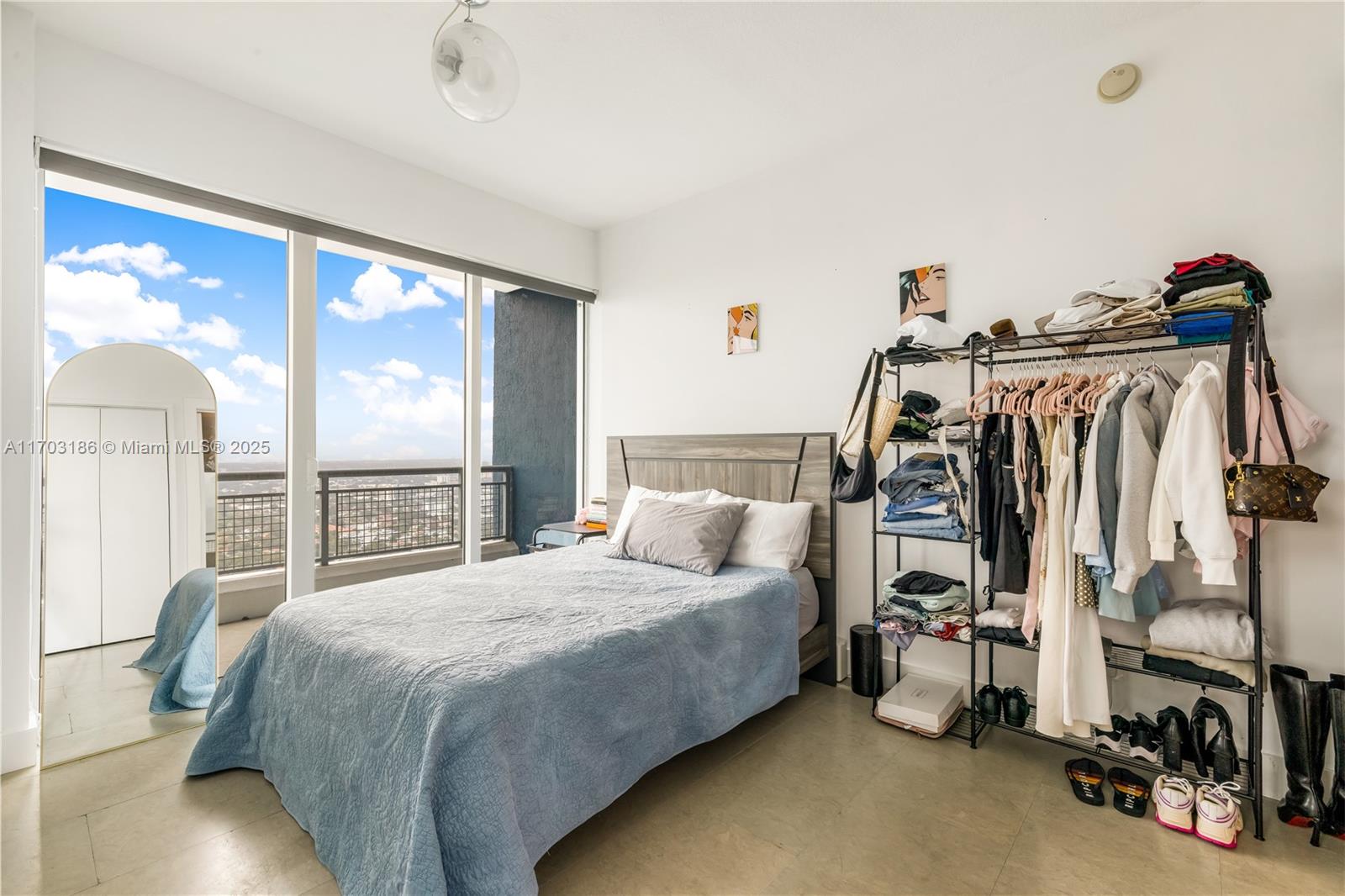 INFINITY AT BRICKELL COND - Residential