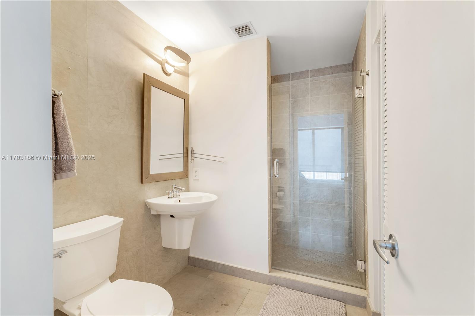 INFINITY AT BRICKELL COND - Residential