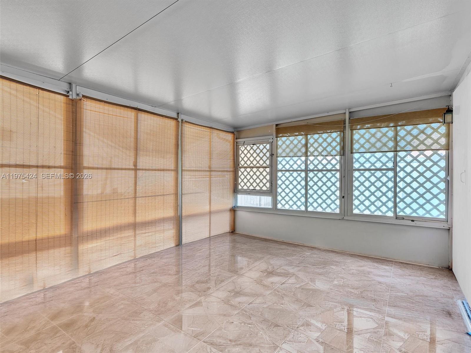 BANYAN OAKRIDGE PLAT - Residential