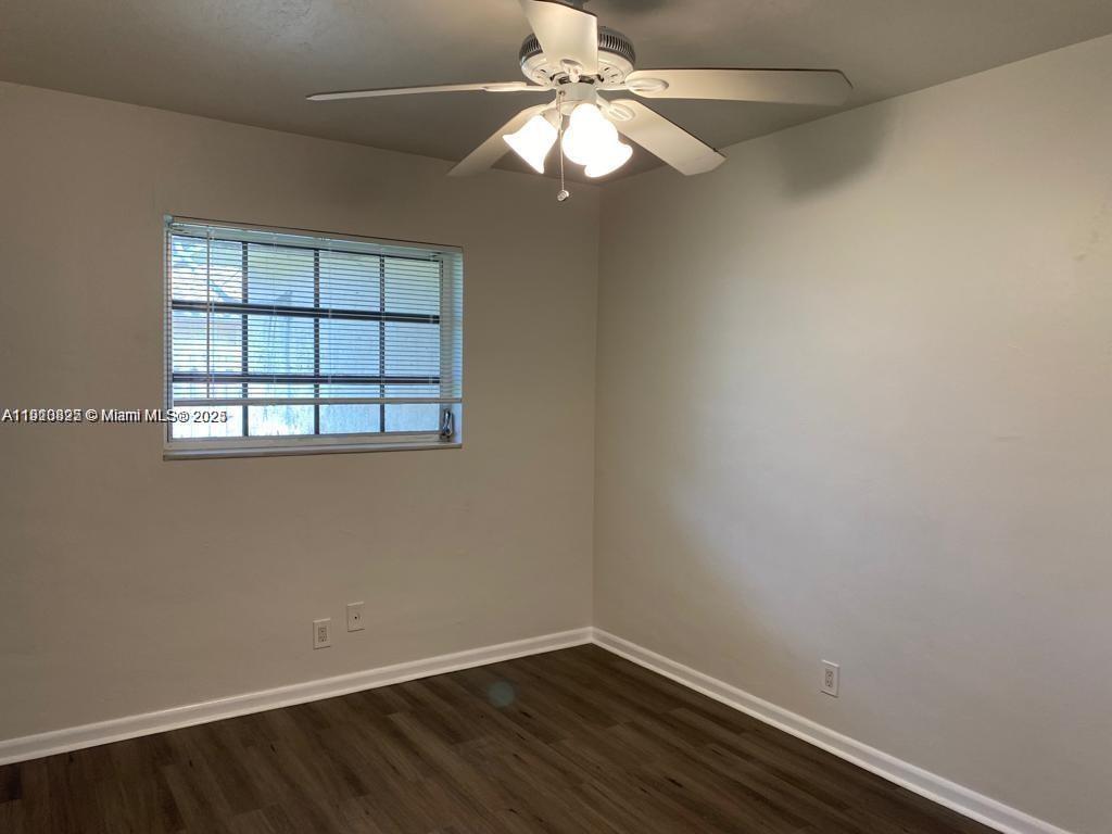 CORAL SPRINGS VILLAGE GRE - Residential Lease