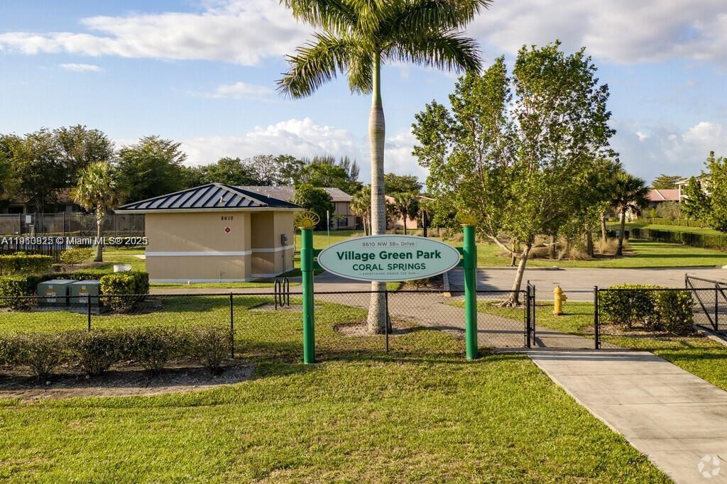 CORAL SPRINGS VILLAGE GRE - Residential Lease