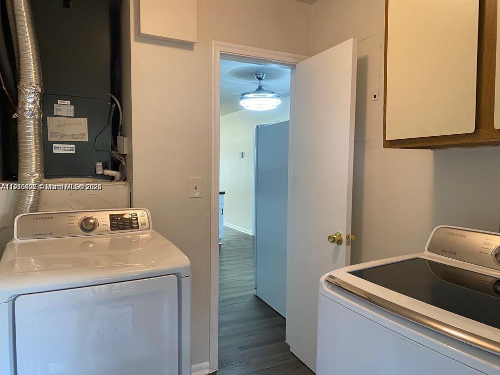 CORAL SPRINGS VILLAGE GRE - Residential Lease