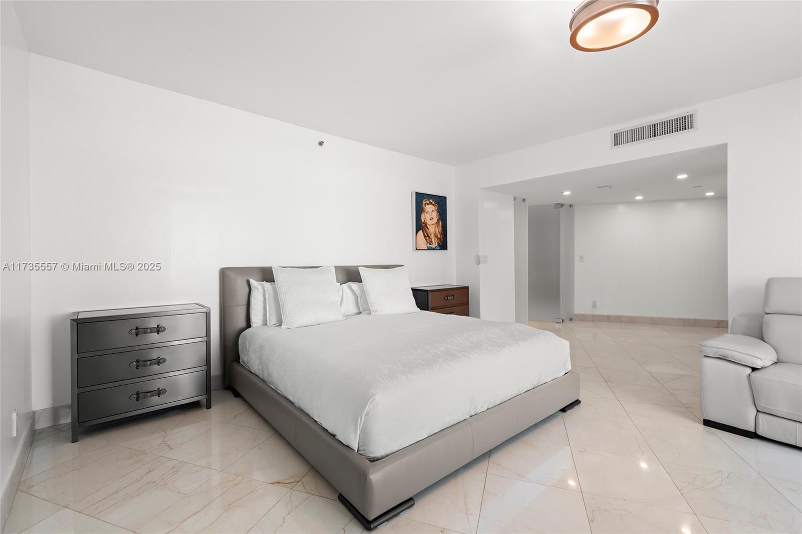 BRISTOL TOWER CONDO - Residential