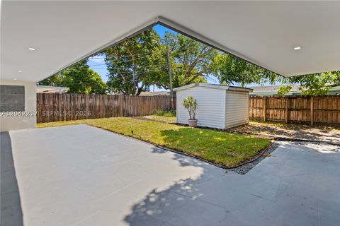 Tiny photo for 2431 Sabal Palm Dr, Miramar, FL 33023 (MLS # A12042217)