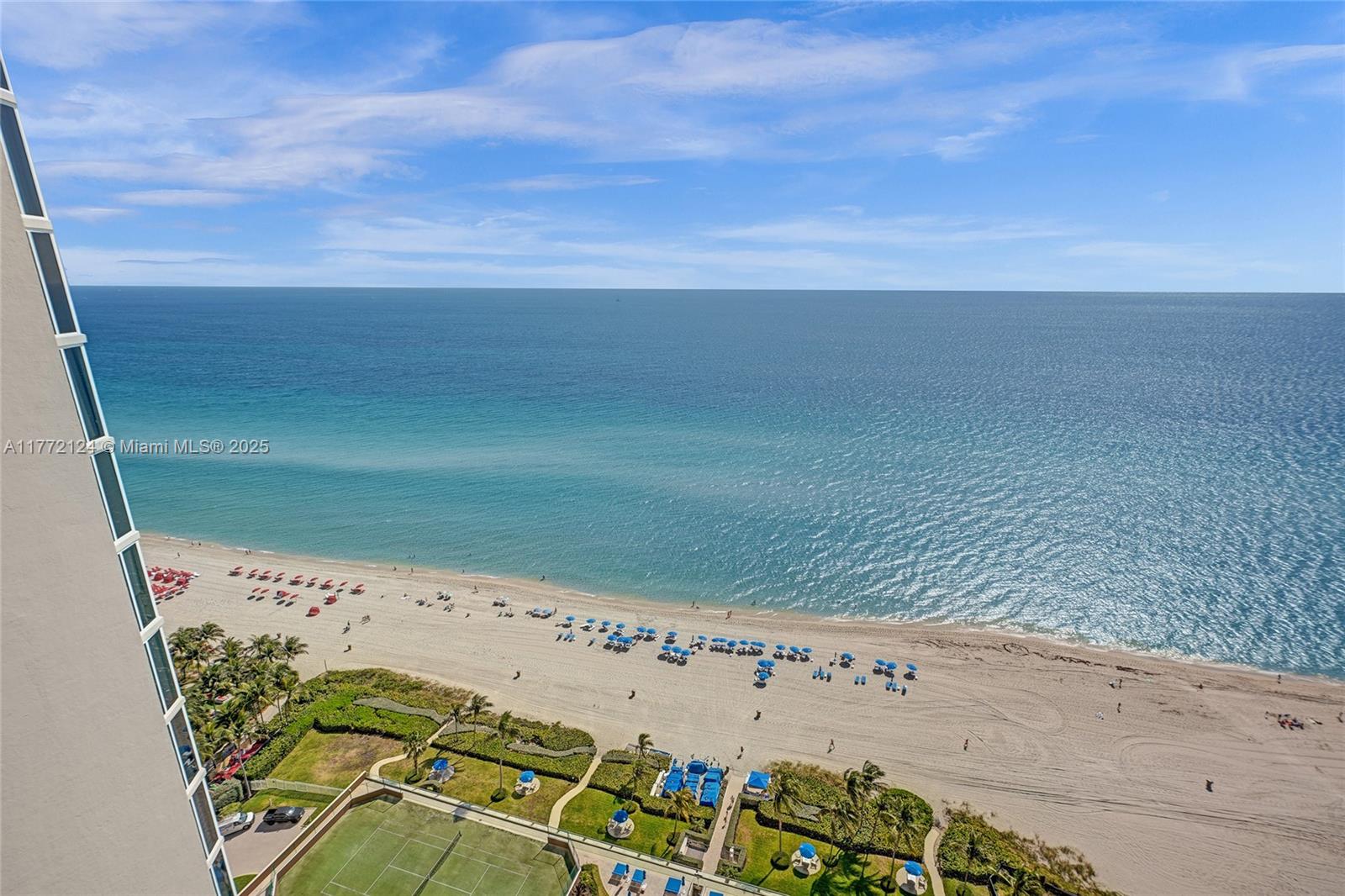 THE PINNACLE CONDO - Residential