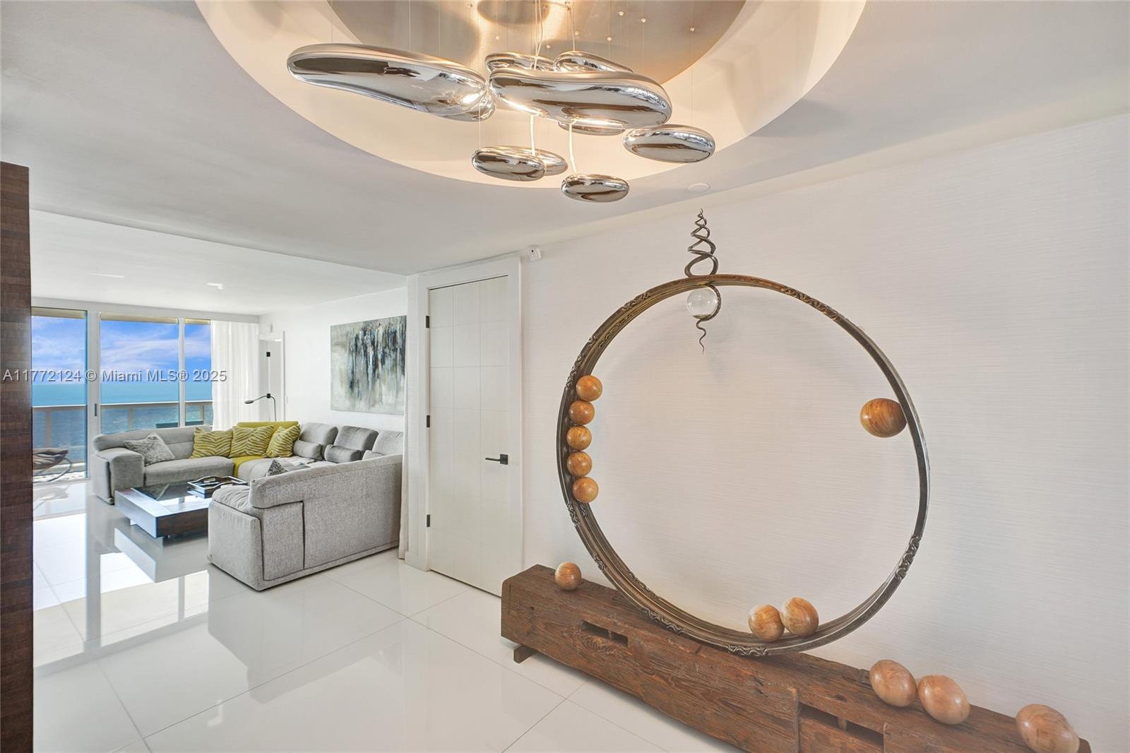 THE PINNACLE CONDO - Residential