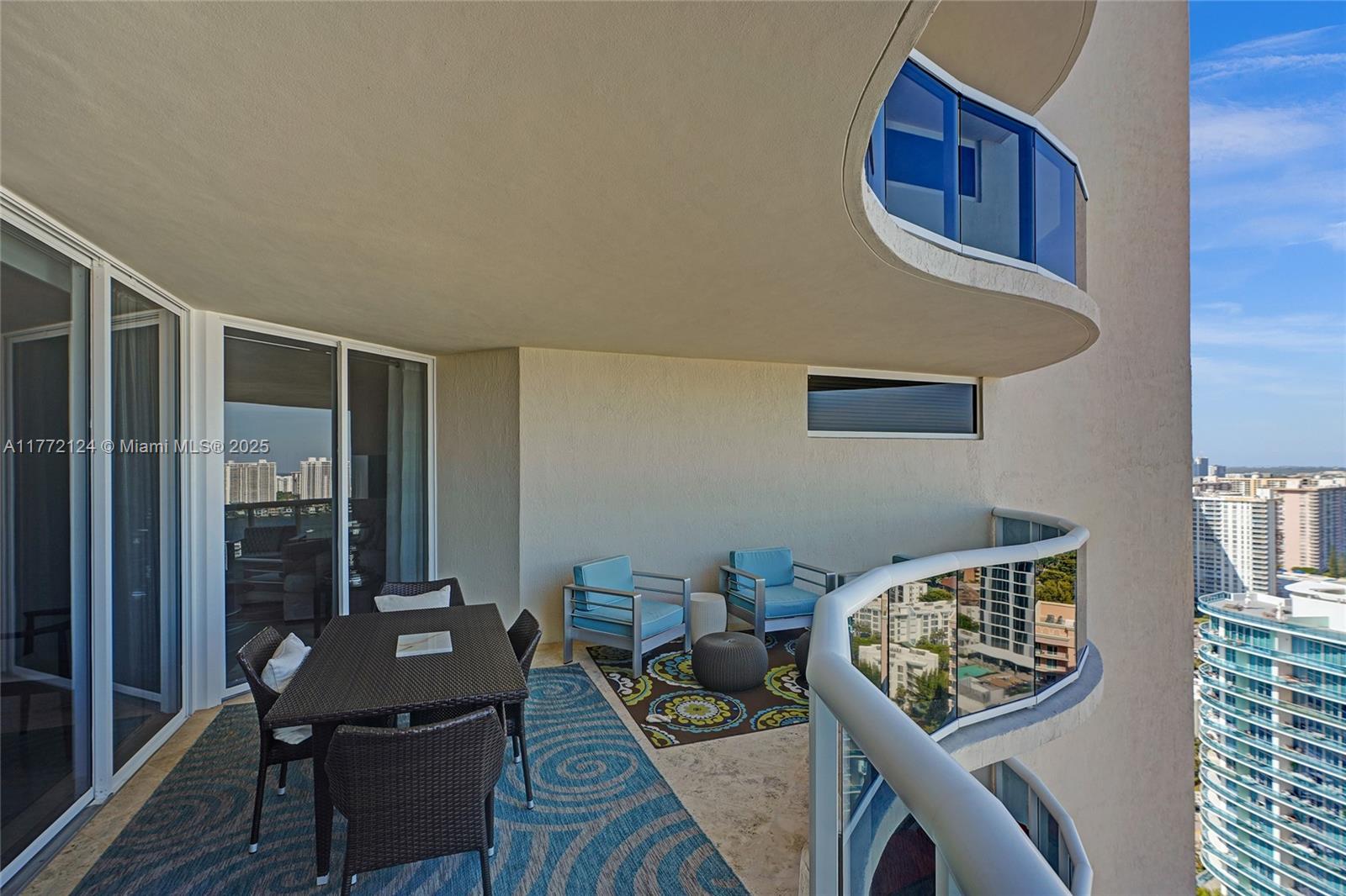 THE PINNACLE CONDO - Residential