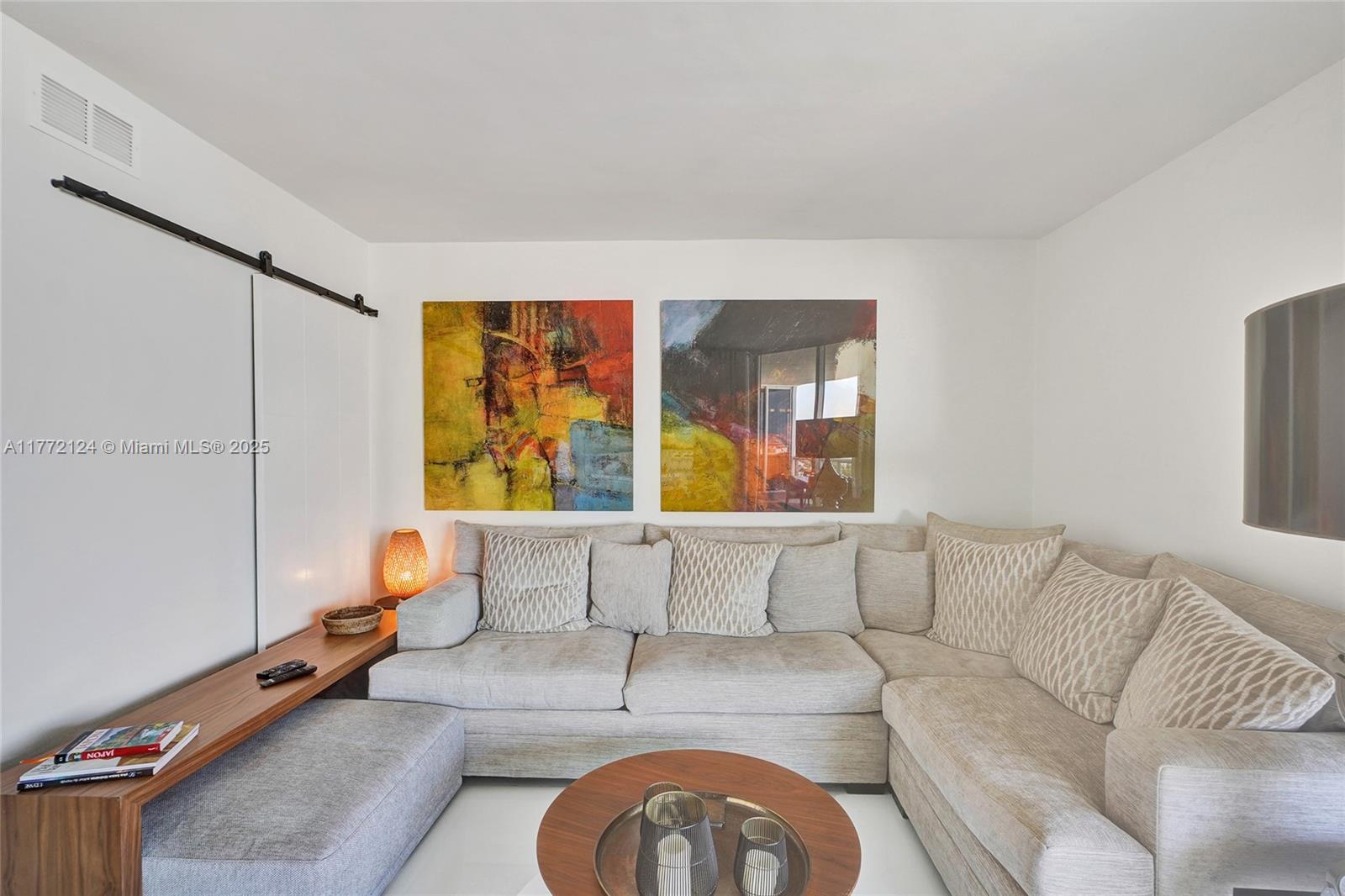 THE PINNACLE CONDO - Residential